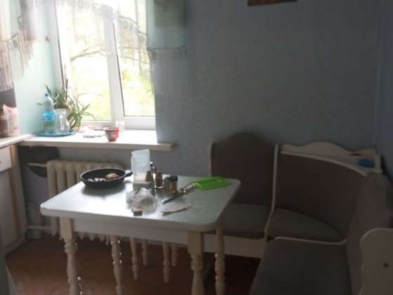 Сдам,в районе Сух.фонт. в сталинском доме  двоечку  300грв Николаев