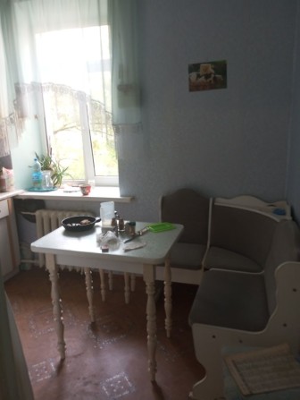 Сдам,в районе Сух.фонт. в сталинском доме  двоечку  300грв - фото 1