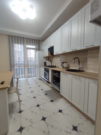 Оренда чудової квартири в новобудові Червоної Калини - фото 1