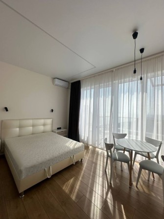 Сдам 1 комнатную квартиру в жк Маринист с террасой - фото 1