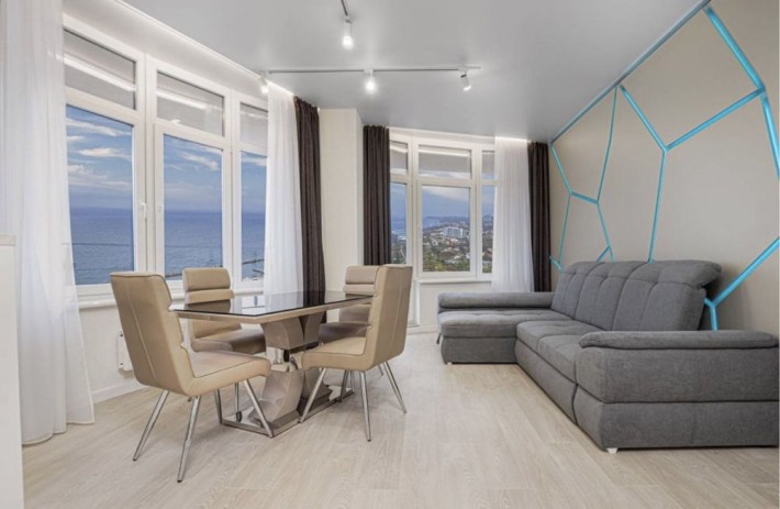 Шикарная видовая с террасой на Каманина - фото 1