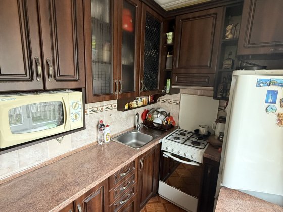 2 кім. квартира з ремонтом вул.Полтави ( біля Патона, Виговського ) Львов