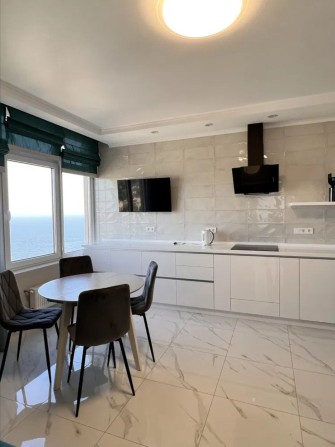 Сдам 3-ком квартиру на Каманина с Видом на Море. - фото 1