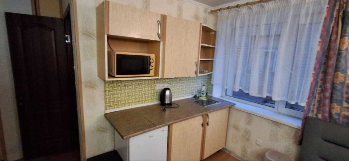 сдам не большую 1 комнатную квартиру рядом центр города - фото 1