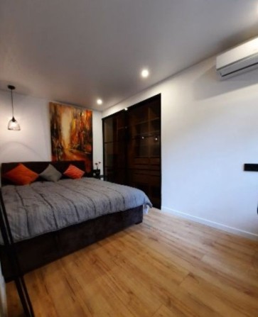 Срочно! Сдам! Гоголя 14. Центр города! Кухня-студия и спальня - фото 1