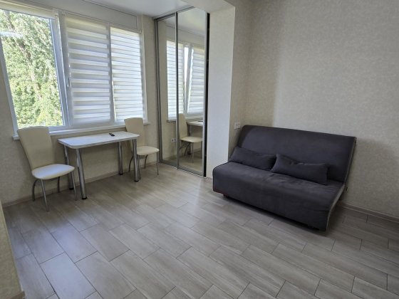 Сдам студию возле метро Академика Павлова Харьков