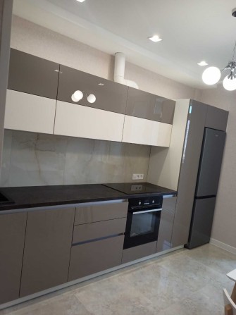 Двух комнатная  квартира в Аркадии без выселения на лето. - фото 1