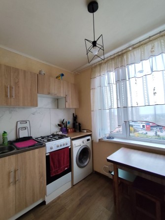 Сдам 2 ком квартиру пр.Аэрокосмический,м.Левада - фото 1