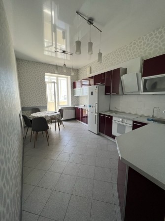 Сдам 1 комнатную квартиру в новострое. Алексеевка. Пр. Победы - фото 1