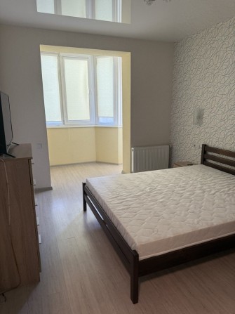 Сдам 1 ком квартиру с Ремонтом на ул.Сахарова - фото 1