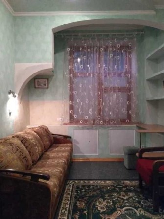 Сдам 1кв 36кв.м 10 минут до метро Защитников Украины и Спортивная - фото 1