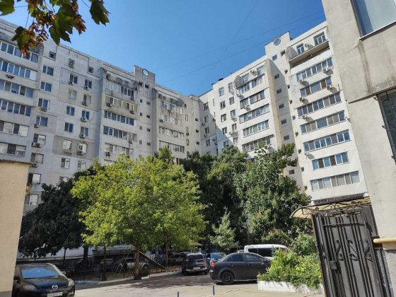 Сдам 1-к. 1/10 эт., газ, лоджия, 52 кв.м., пер. Вишневского, ЧЕРЁМУШКИ Одеса