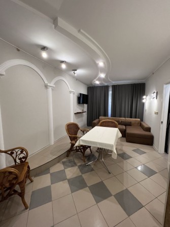 Сдам 4 к Глушко /Ильфа и Петрова + свой подвал и вход Таирова - фото 1