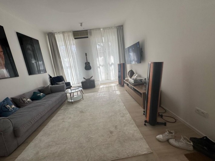 Сдам стильную современую квартиру с генератором на длительный срок - фото 1