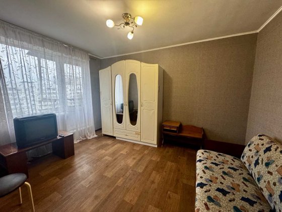 Сдам 1 комнатную квартиру на Алексеевке, метро "Перемоги",  2 минуты! Харків