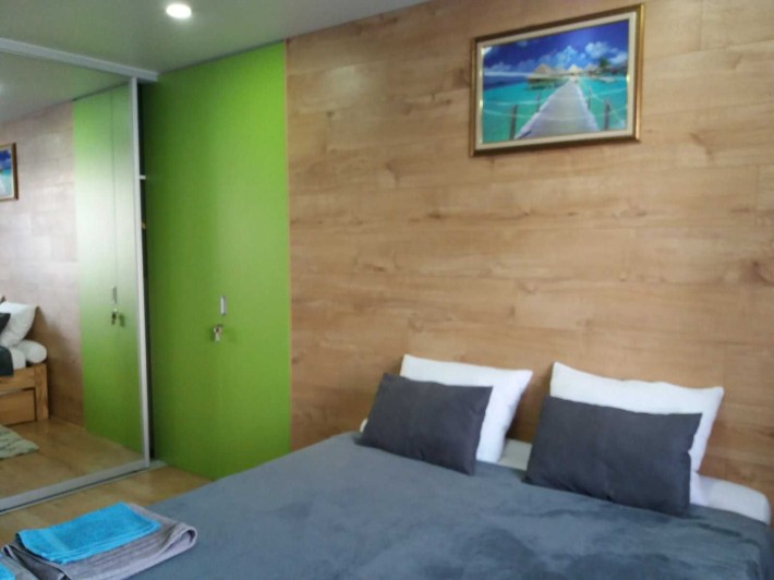 Комфортабельная 1-к в Лузановке. На любой срок. Со всеми удобствами. - фото 1