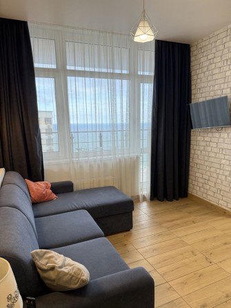 Сдам квартиру на Каманина  ЖК 32 Жемчужина вид на море терраса - фото 1