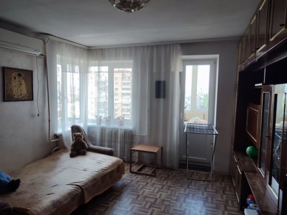 Однокомнатная квартира. Цирк. Гагарина. Конституция метро. Харків