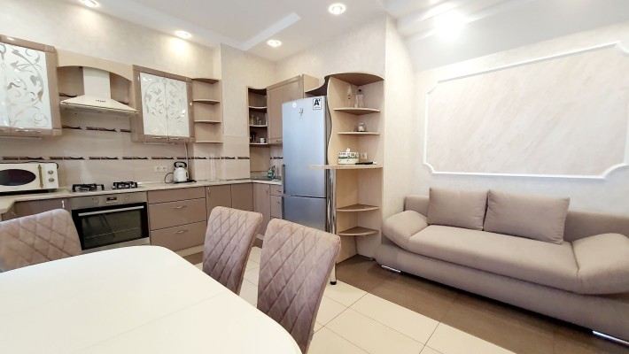 Аренда квартиры Французский бульвар/Ясная - фото 1