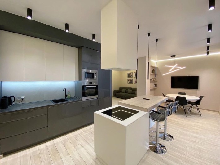 Красивая 3к студия в Аркадии с видом - фото 1