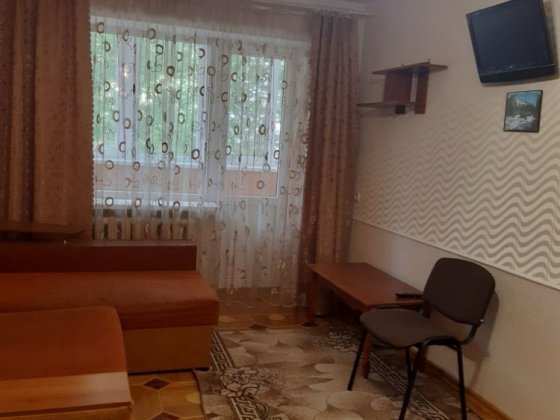 Реальная 1-ка на Павлово Поле, Ботанический Сад 1 мин. Отакара Яроша Харьков