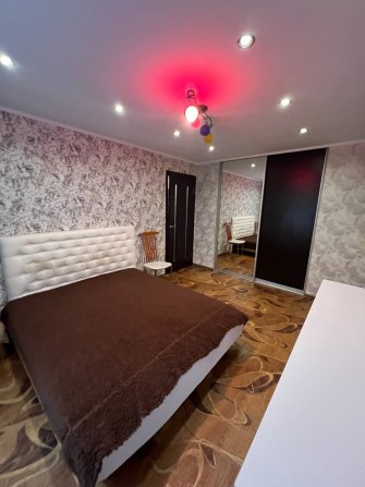 Срочно сдам 2 ком. квартиру, ул.Королева 68А. Таирова. Собачку можно - фото 1