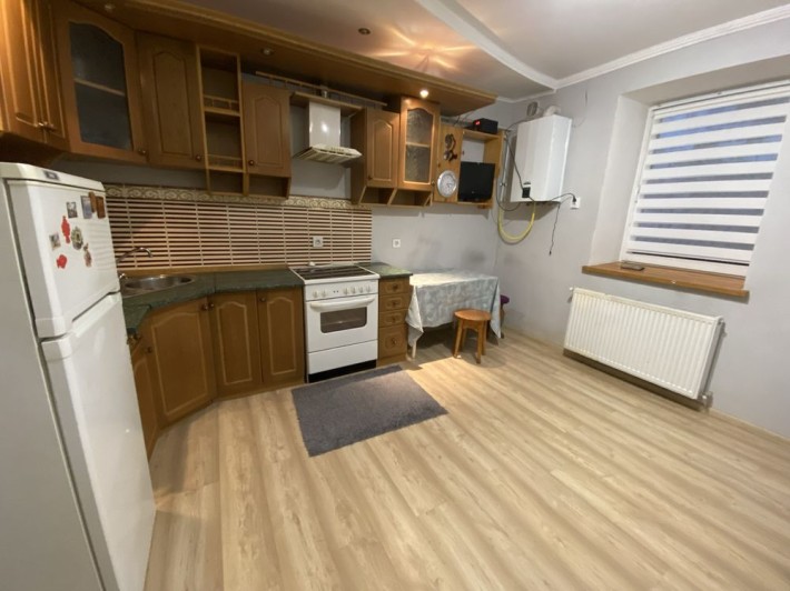 Оренда однокімнатної квартири-студії , вул. Богдана Хмельницького - фото 1