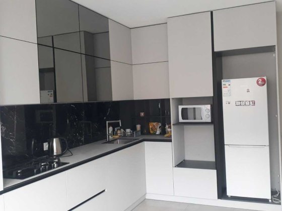 Оренда 3 кім квартири з сучасним та розкішним ремонтом Угорники