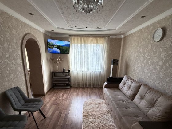 Сучасна 2-кімнатна квартира після ремонту в центрі Косова Косов