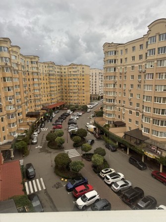 Здам 2-кім , на центральній алеї - фото 1