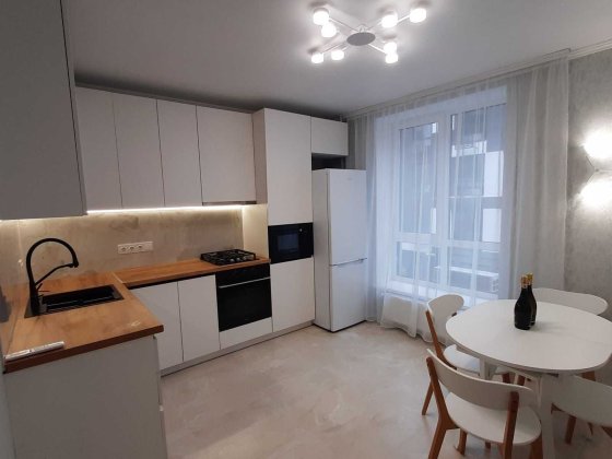 Здам 1-кім квартиру вул. Грушевського ЖК Рідний 2 перша здача поверх 2 Гатне