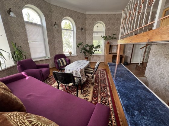 Велика двухрівнева квартира в приватному секторі Святопетрівське Святопетрівське