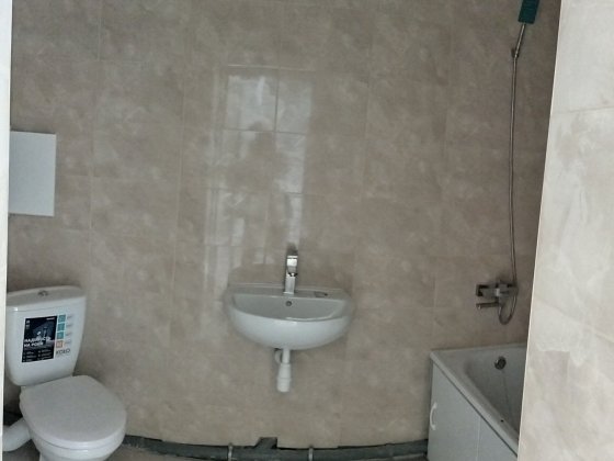 Село Мила Ж-к здам квартиру 2 рівнева 2 двері Милая