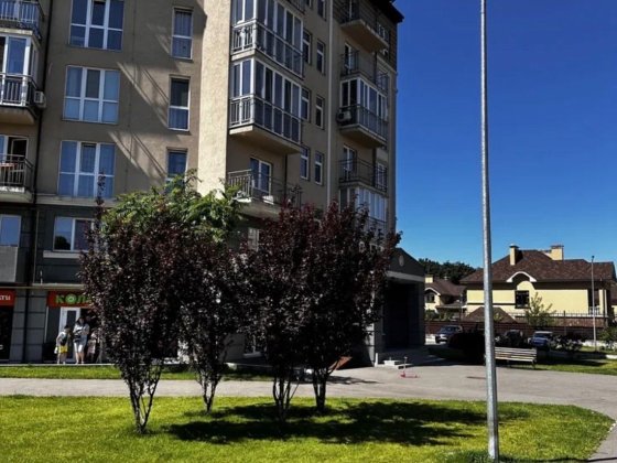 Аренда квартири на Кришталевих Джерелах Хотов