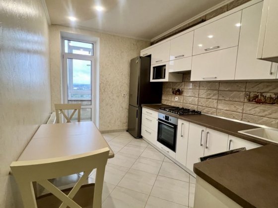 Оренда 2 кім.кв. Зубра(Санта-Барбара) Зубра