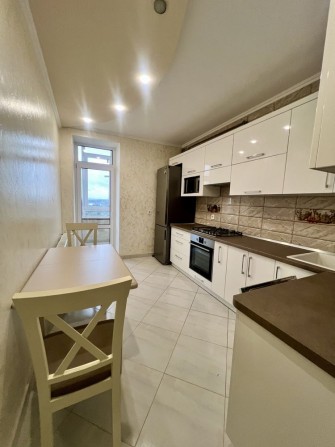 Оренда 2 кім.кв. Зубра(Санта-Барбара) - фото 1