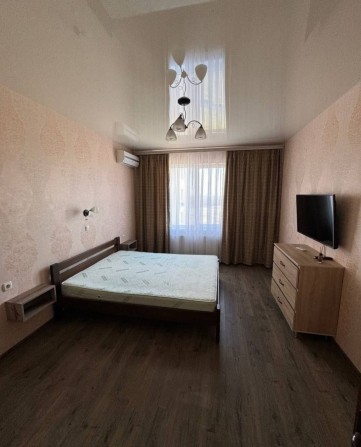 Аренда.Таирова.Сдам 1ком.квартиру ЖК Радужный 22/2.Можно с животным. - фото 1