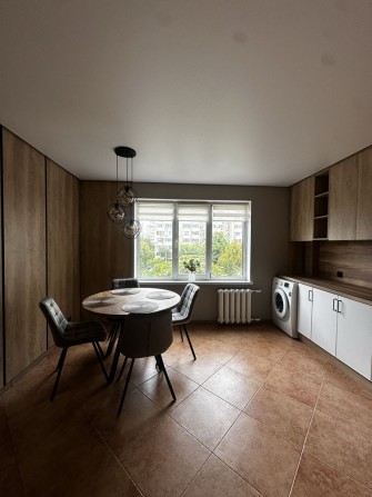 Сдам двухкомнатную квартиру за ТРЦ «Семья», ул.Семена Палия 97 - фото 1