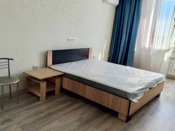 Сдам 2 комнатную квартиру на Бочарова/ Сахарова Лески