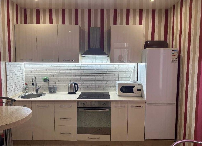 ЖК Радужный — аренда 2-комнатной квартиры - фото 1