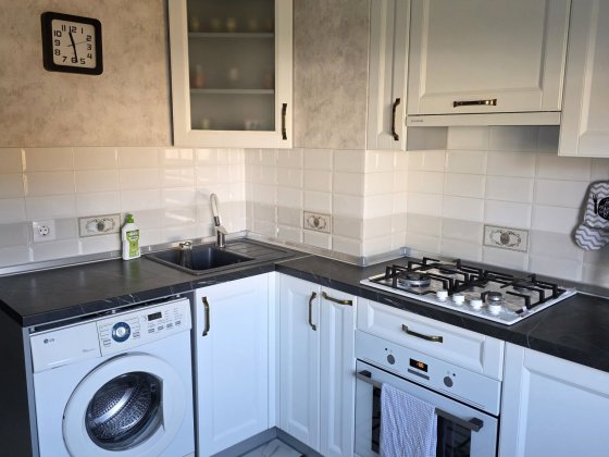 Сдам квартиру с капитальным ремонтом Таирово