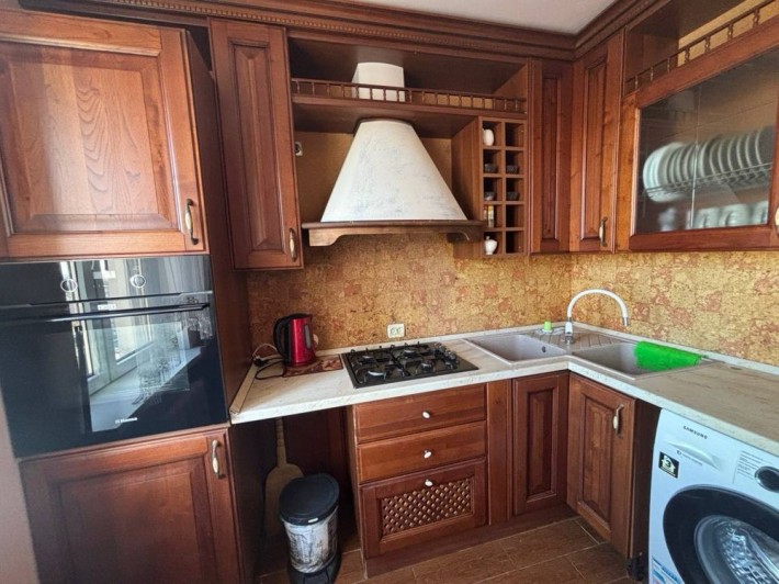 4-кімнатна квартира Озерна - фото 1