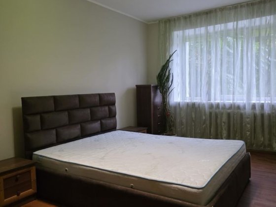 Здається в оренду 3-кімнатна квартира вулиця Полетаєва Годилів