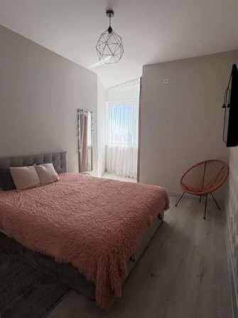 Продаж 3-к квартири Харківське шосе 19 - фото 1