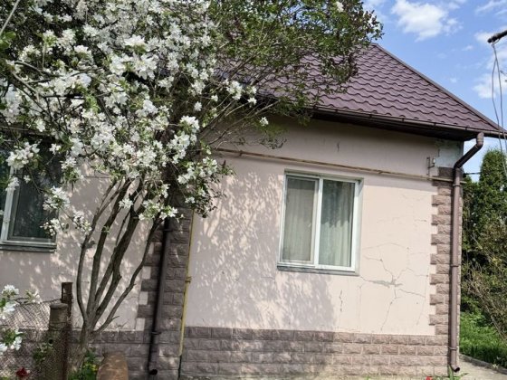 Продаж половини будинку, 77 м2, 6 соток. Вишневе Вишневе