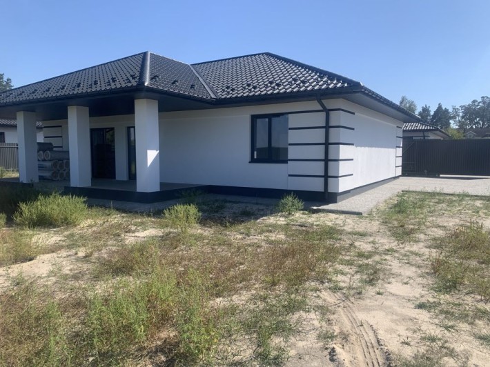 Будинок у лісовій частині бучі. Велика ділянка. Зручний виїзд до Києва - фото 1