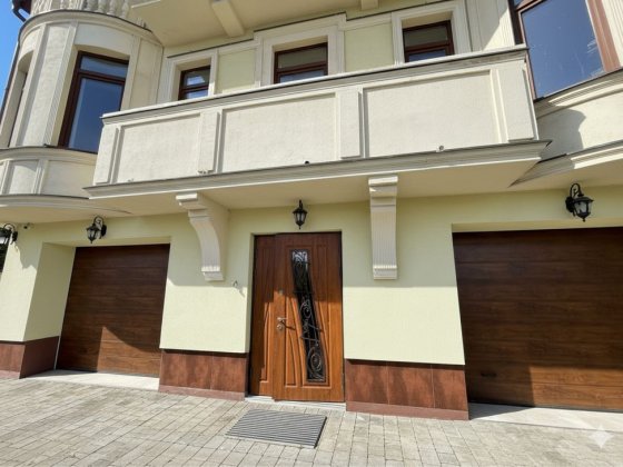 Дім Вашої мрії в центрі біля парку Івано-Франківськ