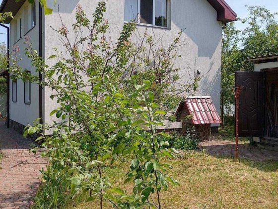 Будинок з садом, альтанкою, сауною О Івано-Франківськ