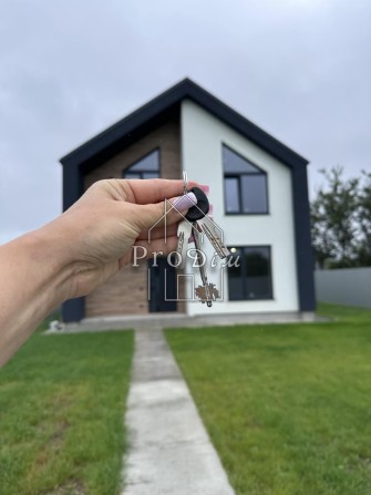 Продаж Дом Будинок 140 м2. м. Бориспіль 10 соток Без %% Програми + - фото 1