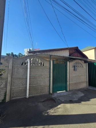 ТЕРМІНОВО! Частина будинку в Центрі міста - фото 1